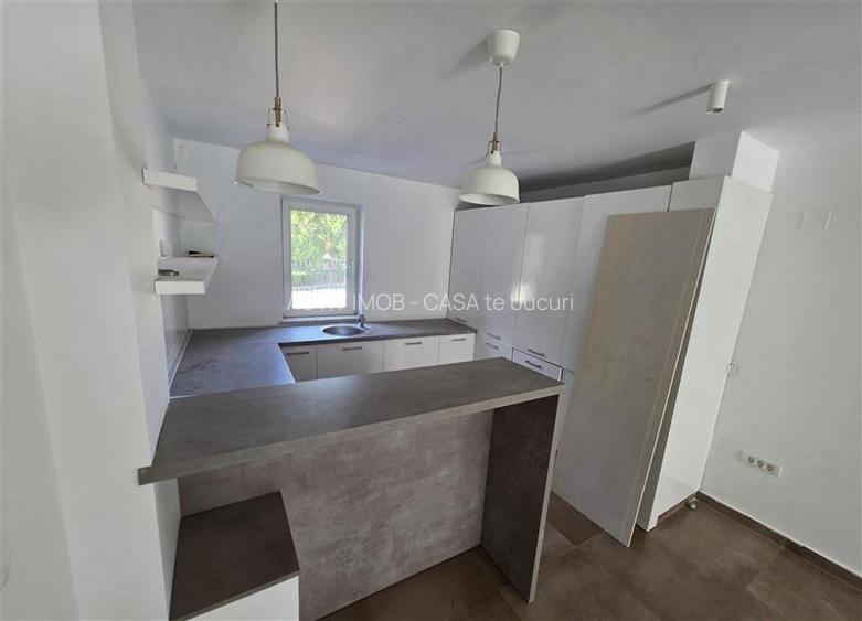 Vila cu piscina - Pipera - 5 camere - 3 bai - 218mp - 900mp teren