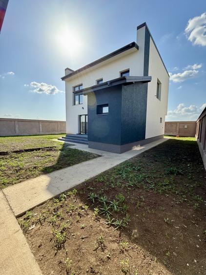 Vilă modernă cu 4 camere | Încălzire în pardoseală | Teren 505 mp