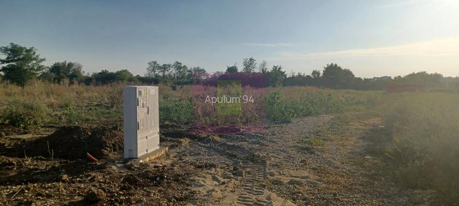 Săbăreni, lot de casă 1050 mp, curent lângă teren - 2