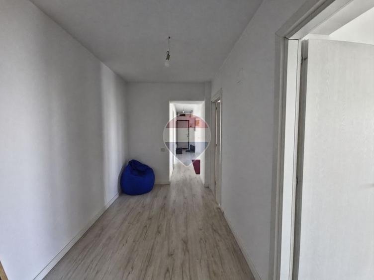 Apartament 3 camere De vanzare –Confort City –