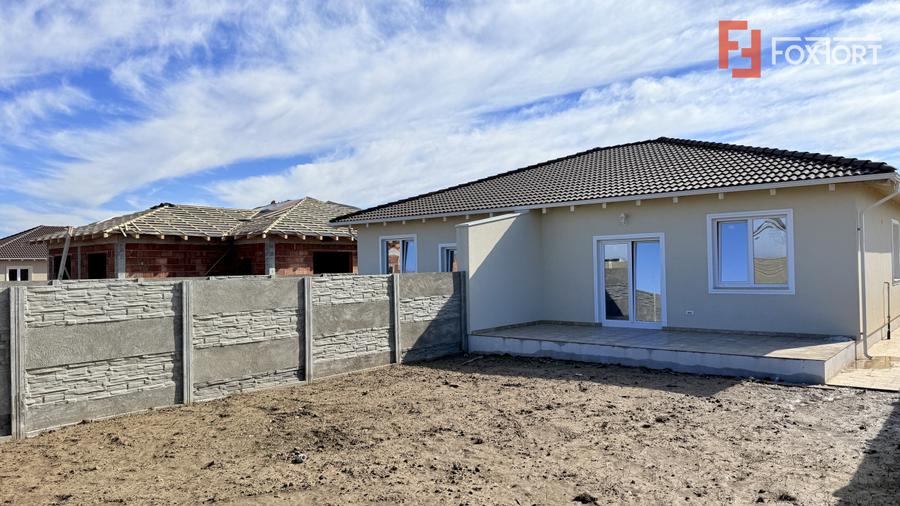Comision 0% Duplex 3 camere - toate utilitatile - Mosnita Noua