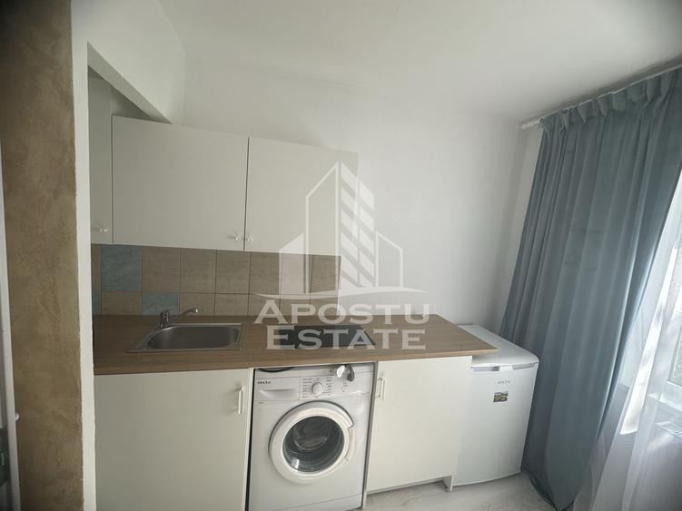 Garsoniera de vanzare, 13 mpu, zona Soarelui