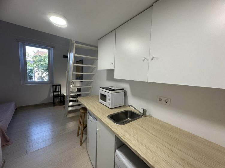 Studio mobilat,renovat, zona vile - foarte linistita, etaj 1, langa Cismigiu