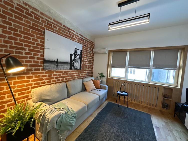Apartament renovat complet în bloc boutique,vizavi de Cișmigiu
