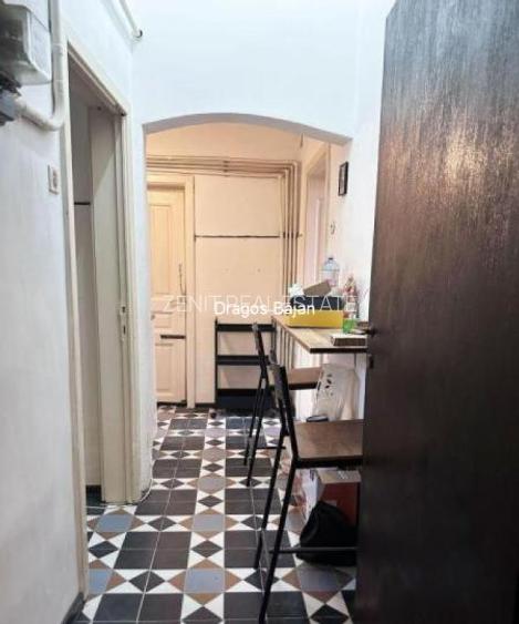 2 camere // Parter Inalt // Sfanta Vineri - 5