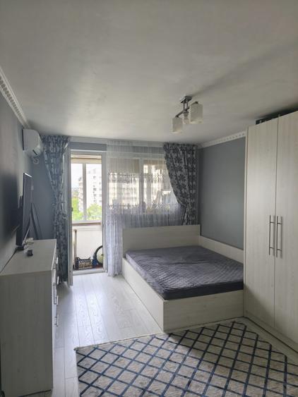 Apartament 3 camere - Decomandat - Renovat