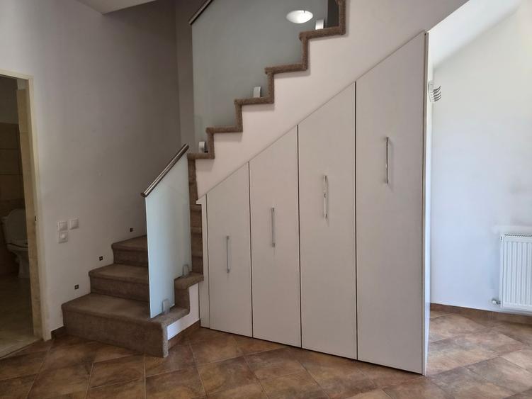 Inchiriere Vila individuala 4 Camere cu Gradina si Garaj