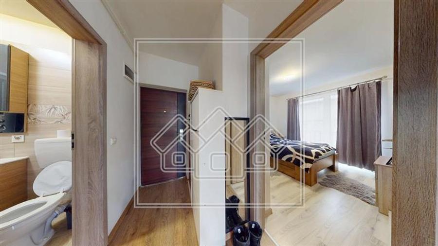 Ap cu 3 camere, balcon mare, loc de parcare - Zona Turnisor
