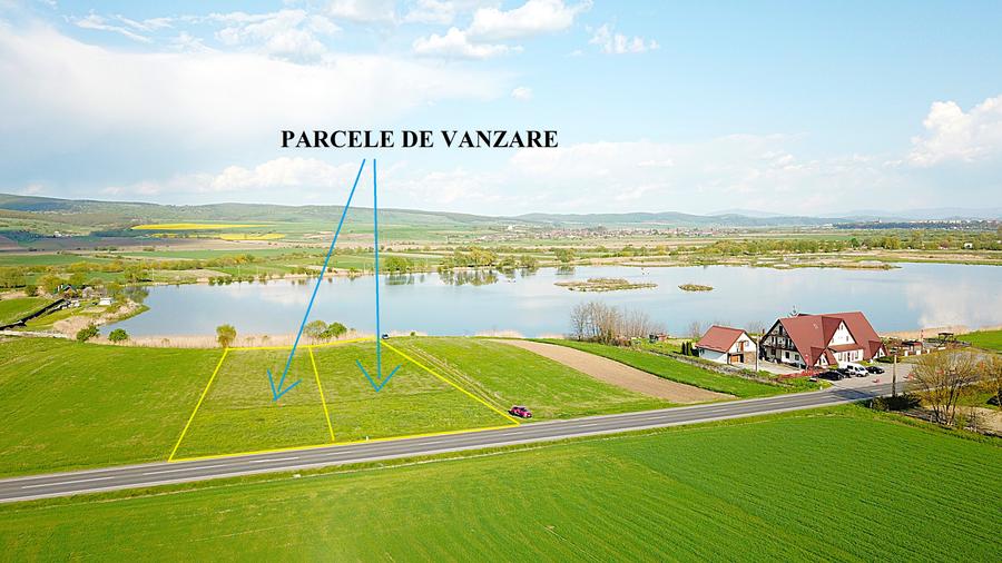 2 parcele de vanzare in Rotbav cu deschidere la DN si la lac