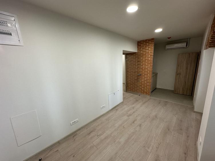Spatii de birouri Ultracentral suprafață de 27.7 mp