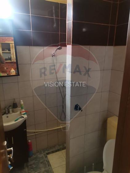 Apartament cu 1 camere de vânzare în zona Calea Bucuresti - 5