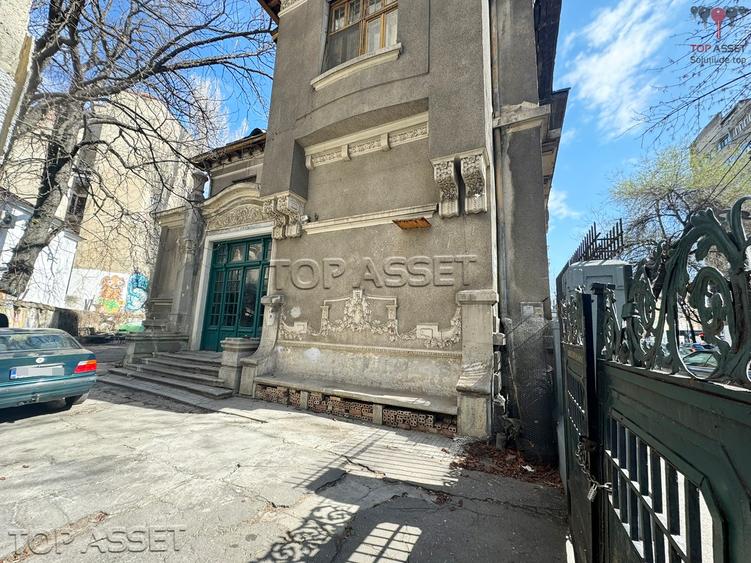 Vilă istorică spectaculoasă, B-dul Carol I – Monument de arhitectură interbelică