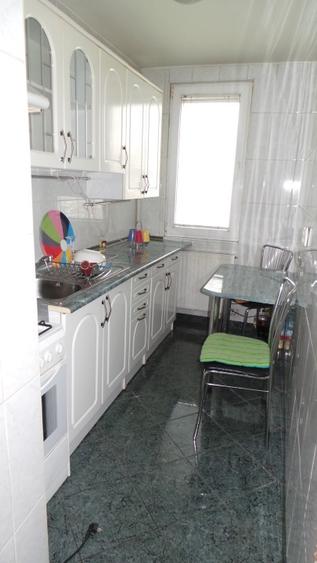 Vanzare garsoniera spatioasa, renovata, mobilata, complet dotata. Proprietar