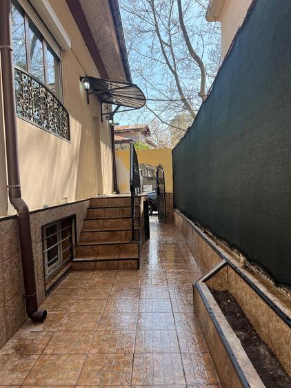 Casa Individuala Ferdinand recent renovata, pretabila Firme, Salon Beauty