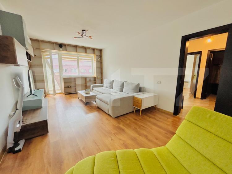 Apartament cu 2 camere, mobilat modern, cu terasă și parcare