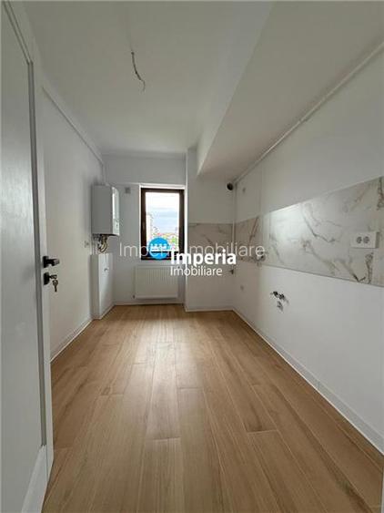 Apartament 2 cam intabulat,boxa si parcare – Soleia, V. Lupului - 3