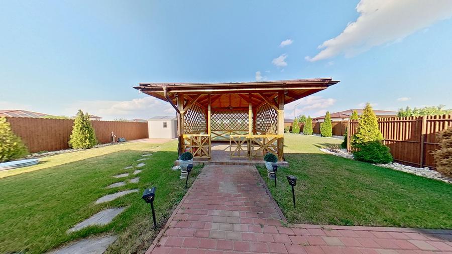 Casa individuala, mobilata si utilata situata intr o zona linistita si verde