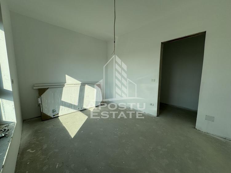 Apartament cu 2 camere incalzire in pardoseala, etajul 1 Bryatim.