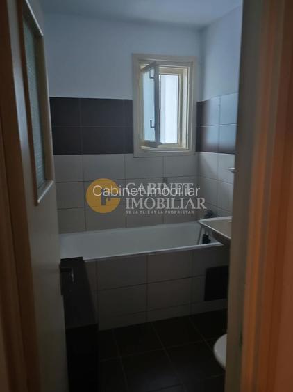 2 Camere SemiDecomandat - ETAJ 1 - Zona Podu Ros