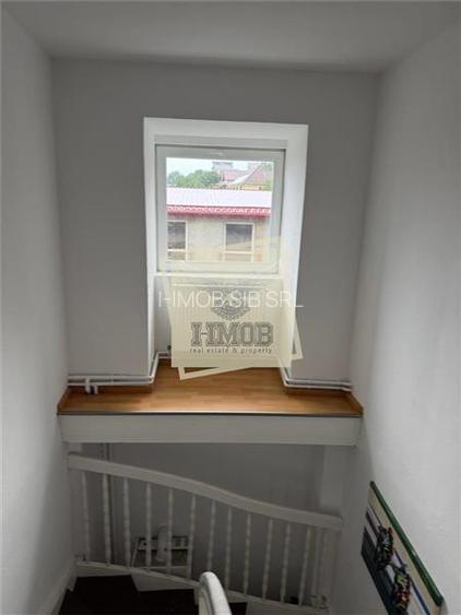 Casa cu 6 camere 2 bai si 1030 mp teren in Viile Sibiului - 9