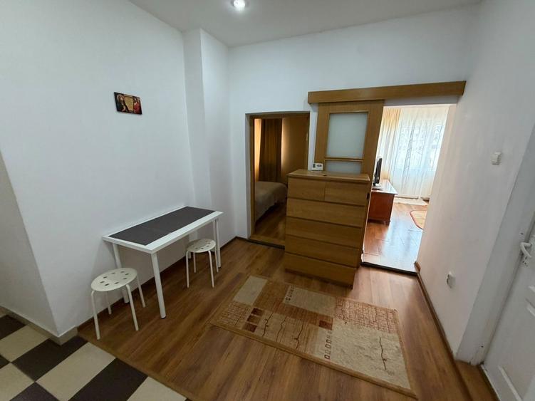 Apartament - 2 camere - decomandat - Decebal