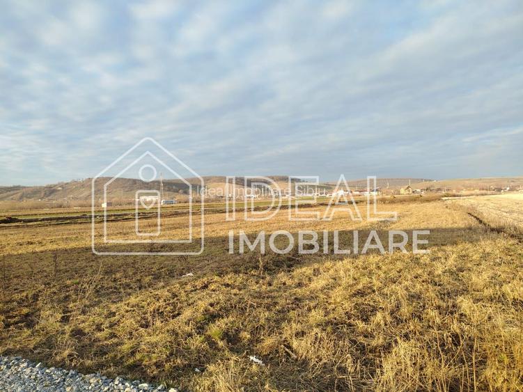 Teren dezvolatre duplex sau case individuale în Cristian - 2