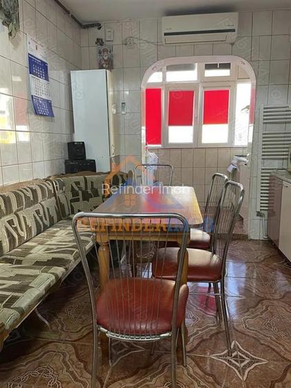 Apartament de vanzare cu 3 camere, zona Barca,68mp - 3