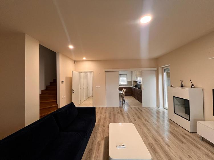 Închiriere Casă Pe Colt | 5 Camere |  Mobilată și Utilată | New Point |  Pipera