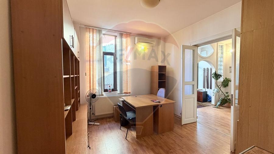 Casă interbelica de vanzare in Galati, zona Centrala