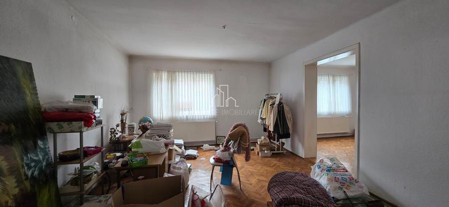 Casa/ Spalatorie chimica de vanzare in Sighisoara