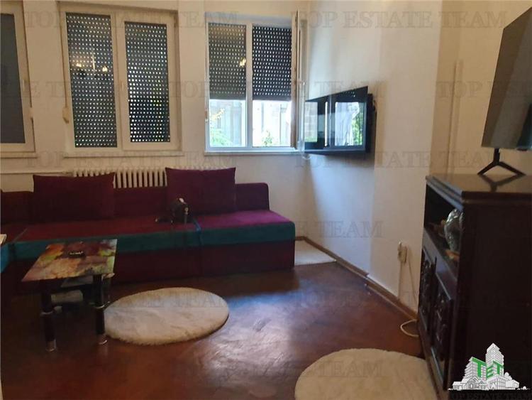 Spatiu extins central Liceul Mircea si Mare Constanta