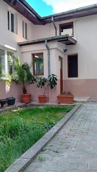 5 min metrou Iancului Parc Vatra Luminoasa Casa pe teren singur curte