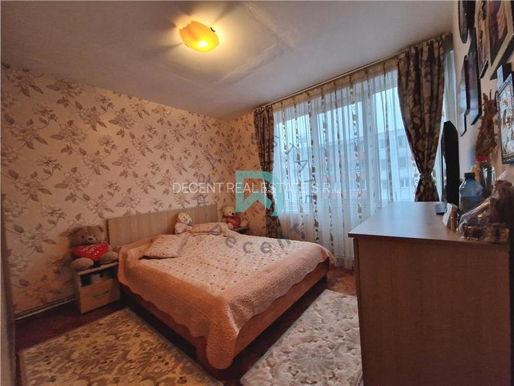 Apartament 3 camere, Tractorul - 12
