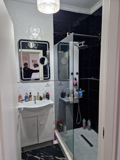 Agenție imobiliară vindem apartament în Mamaia Sat