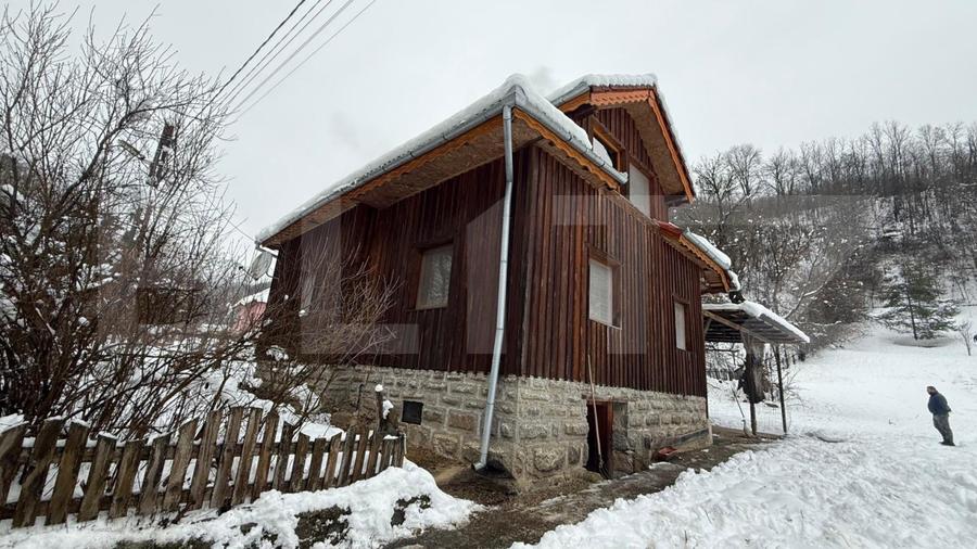 Casa de vanzare, 4 camere, 158.22 mp - Balșa, Deva