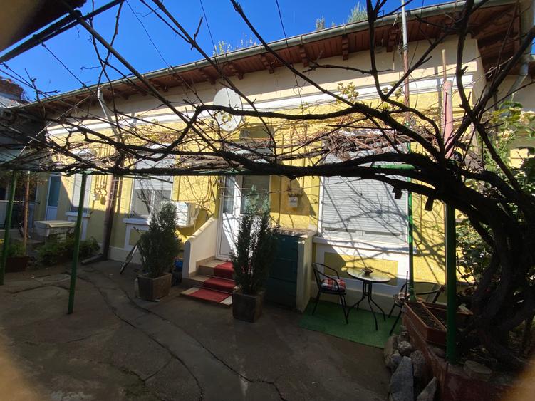 Armeneasca, Casa 2 camere 70 mp