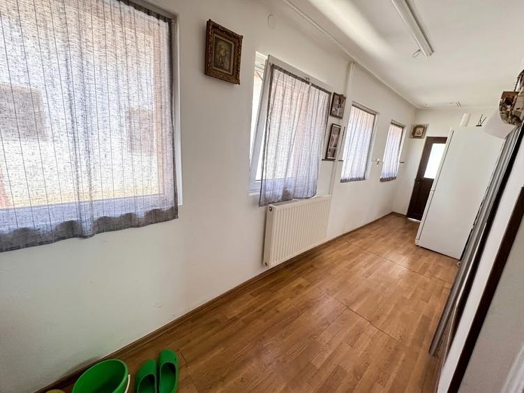 Casa individuala pe parter 3 cam. Teren 268mp
