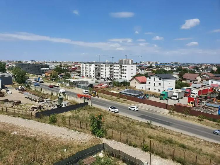 TITAN GURA CALITEI BLOC NOU 3 CAMERE 91 MP METROU TECLU