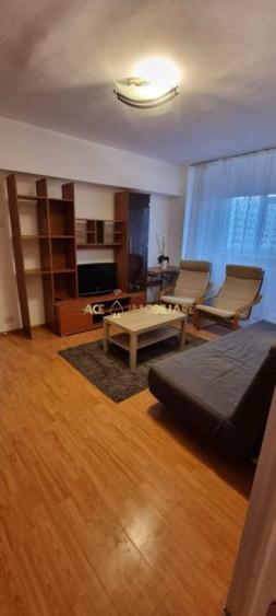 2 Camere de inchiriat | Basarabia | Metrou