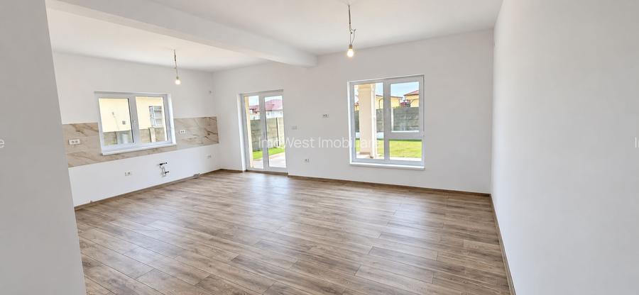 Moșnița – Calea Medveș | Casă parter | 3 camere | 88 mp | Teren 310 mp