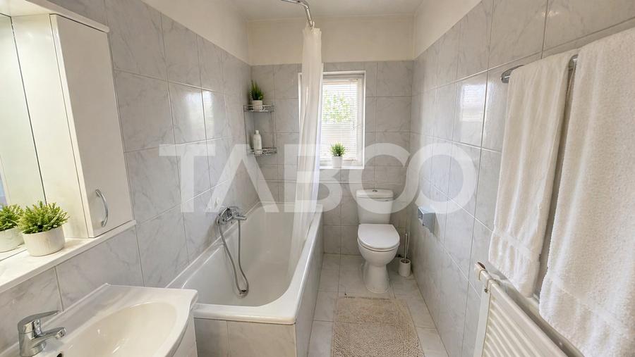 Apartament de vanzare 3 camere la casa si pivnita Selimbar Sibiu