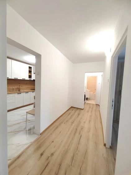 Apartament 3 camere 67mp zona Centrala finisat mobilat 117.000eur neg