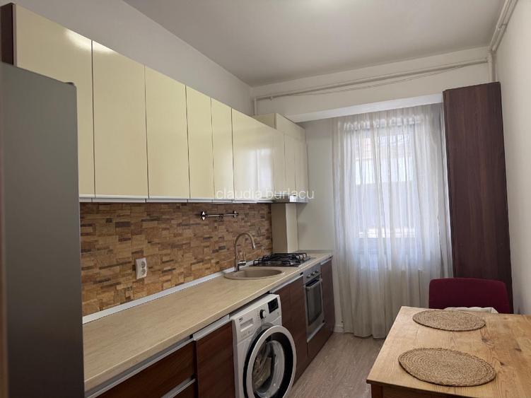 Apartament de inchiriat 2 camere - 4