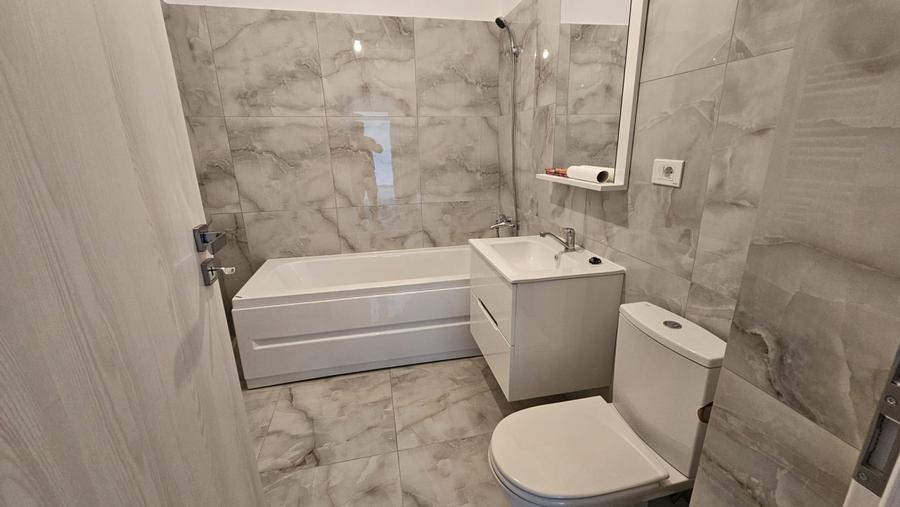 Garsoniera decomandata cu terasa 30 mp soseaua Leordeni.