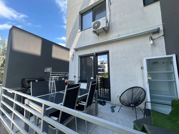 Apartament de închiriat cu 2 camere, curte și terasă in Mamaia Nord