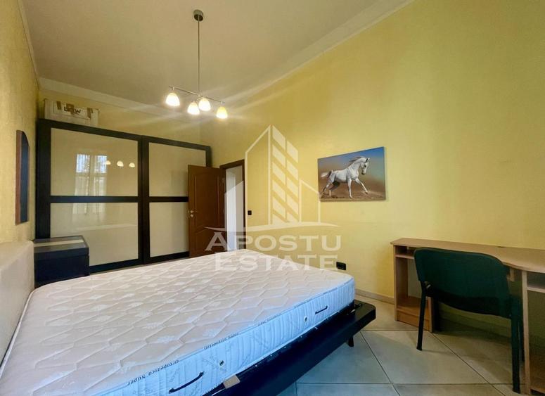 Apartament 3 camere, curte cu acces auto, ULTRACENTRAL