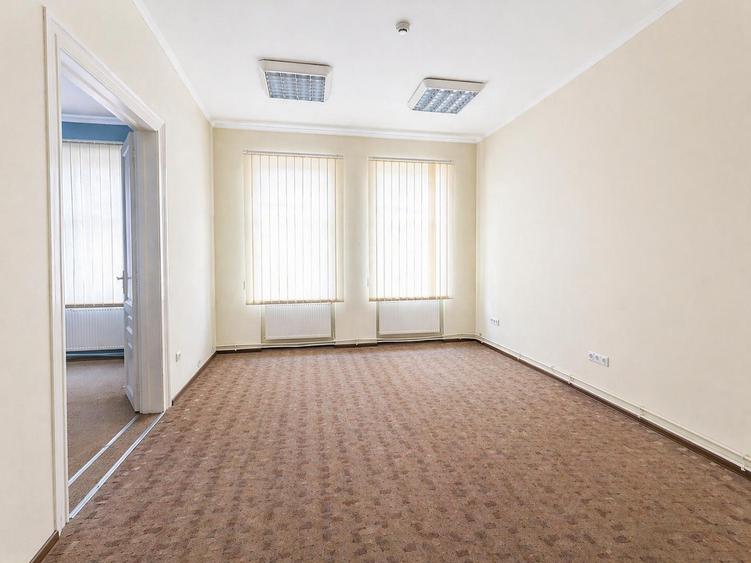 Apartament de vanzare in Oradea, 115 mp,ultracentral , 5 minute de Piata Unirii