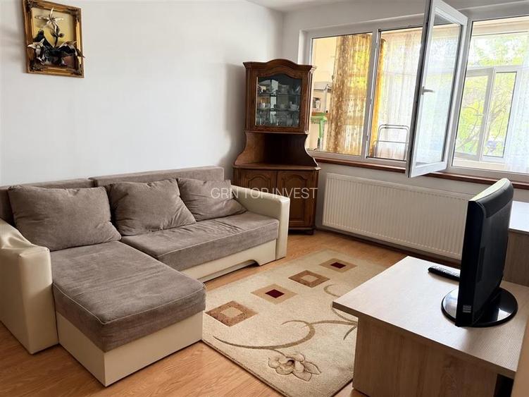 Apartament 2 camere decomandat balcon zona Hipodrom III