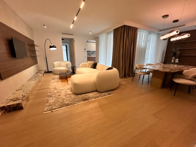 Kiseleff 4 camere finisat super Lux