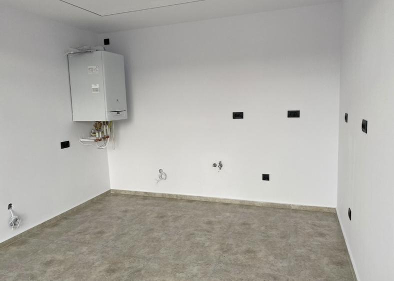 Penthouse , 4 camere, 200 mp utili, 400 mp terasele , zona Baciu